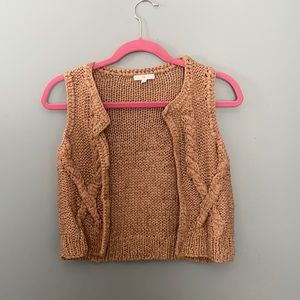 Gap Crop Sweater Vest 🍁